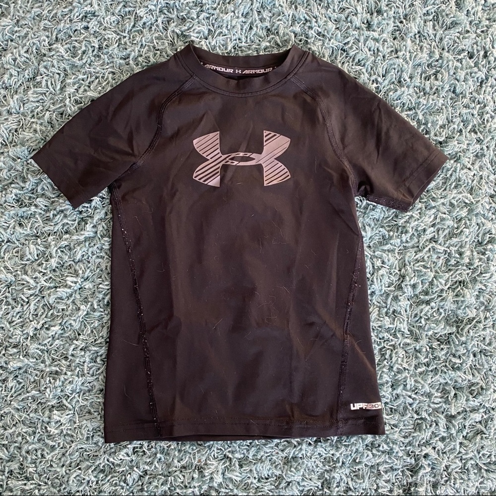 Pick any 5 for $15 Under Armour Fitted Heat Gear Size YXS